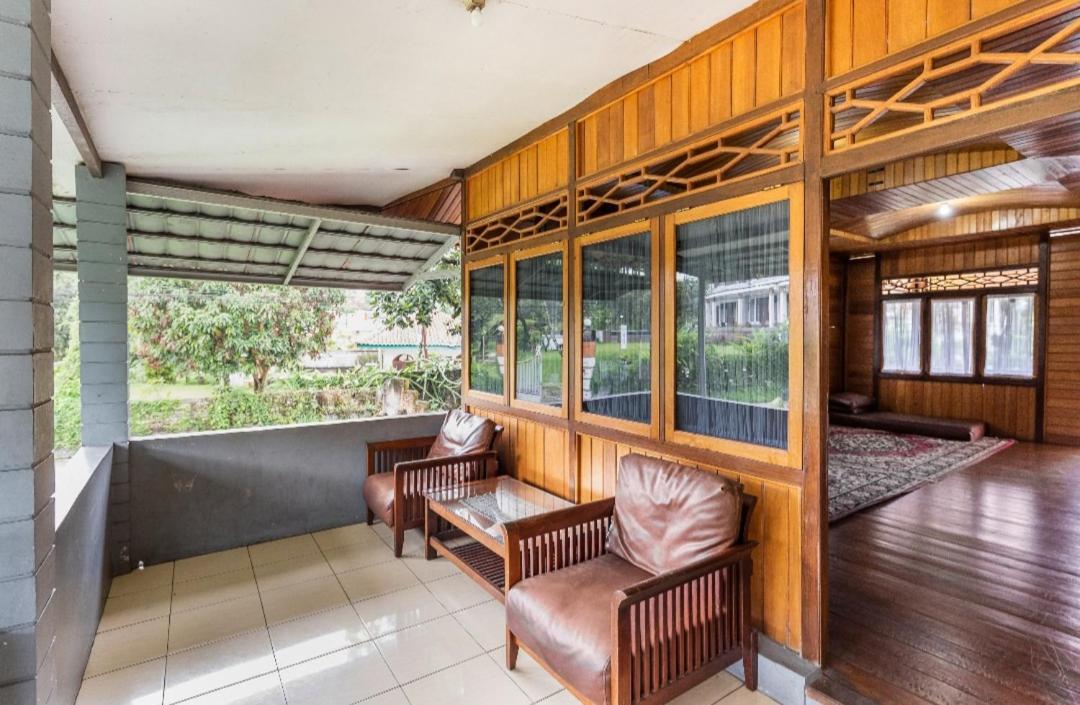 Villa Anjung Balak Кисаруа Екстериор снимка