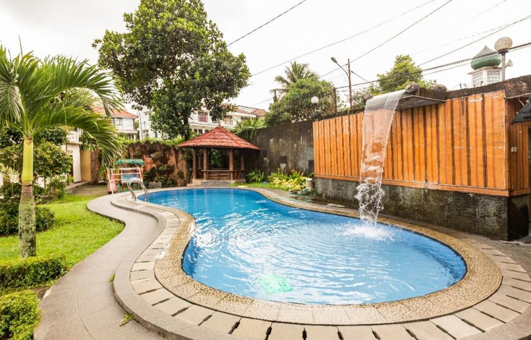Villa Anjung Balak Кисаруа Екстериор снимка